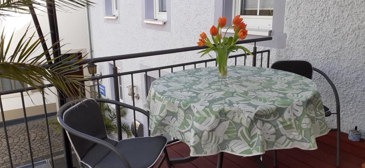 Ferienwohnung Ehlen Im Alten Winzerhaus Zeltingen-Rachtig Exterior photo
