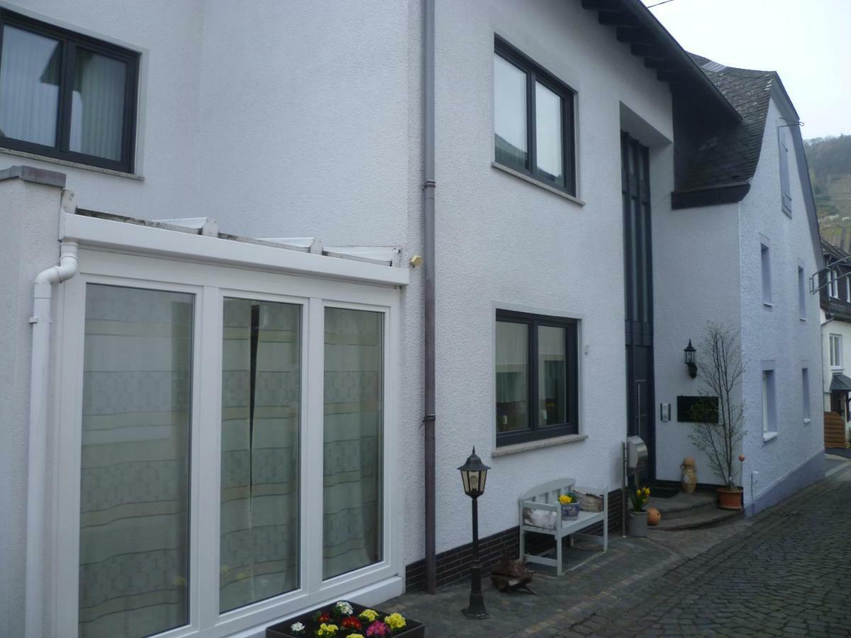 Ferienwohnung Ehlen Im Alten Winzerhaus Zeltingen-Rachtig Exterior photo